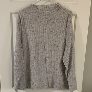Old Navy Light Gray Knit Sweater